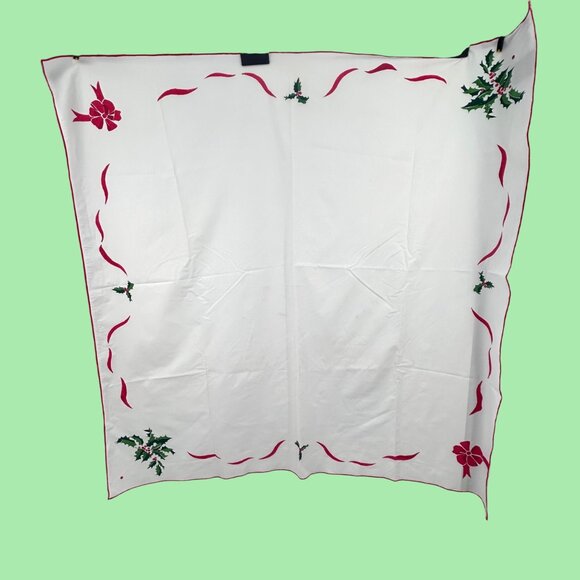 VINTAGE HAND PAINTED/MADE CHRISTMAS HOLLY WHITE TABLECLOTH - 55" X 52.75" SQUARE - Picture 2 of 8
